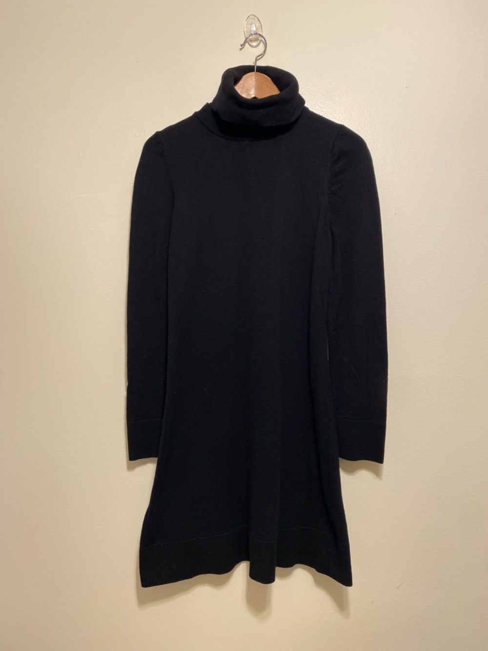 VETTA organic cotton Black Turtleneck Sweater Dress - Women's. Size L
